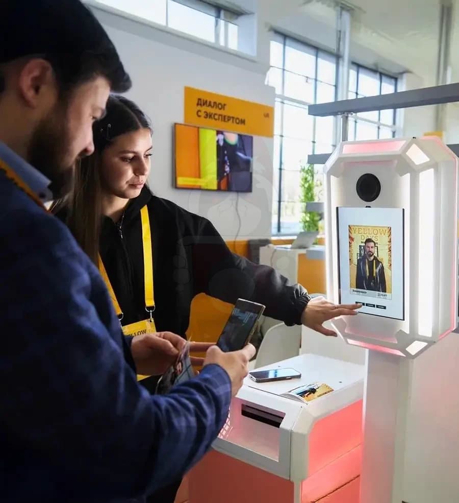 Фотобудка MixUp на презентации продукта