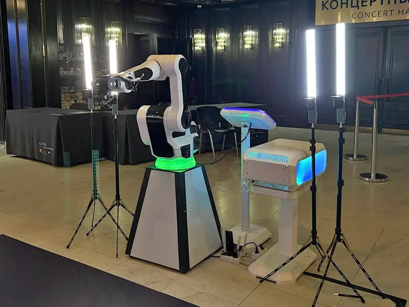 Гламбот на свадебном вечере