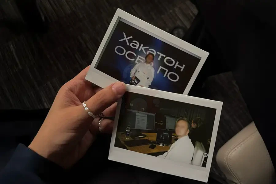 Коллекция полароидных снимков гостей на празднике